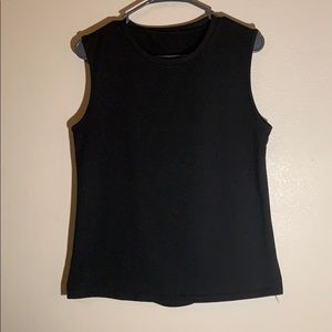 Black scoop neck tank
